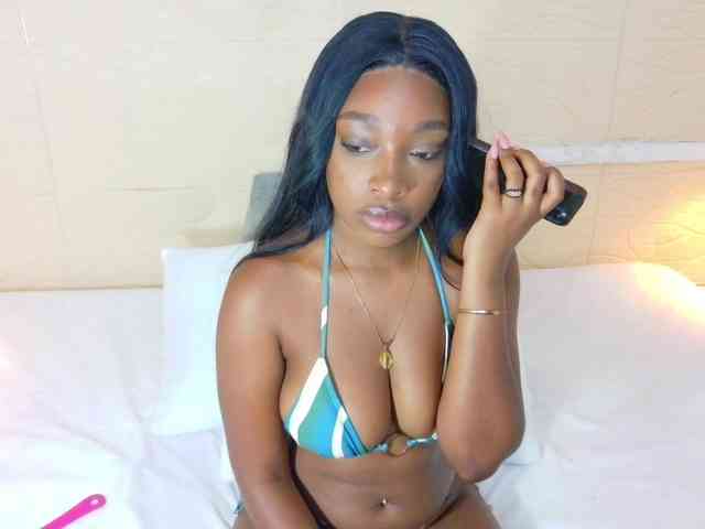 shamira-moore webcam