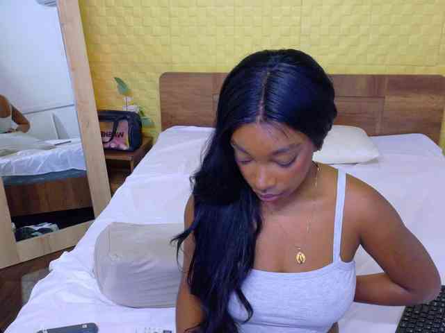 shamira-moore webcam