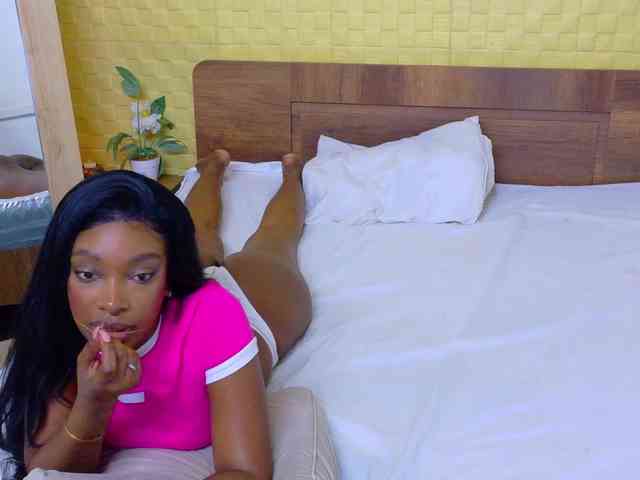 shamira-moore webcam