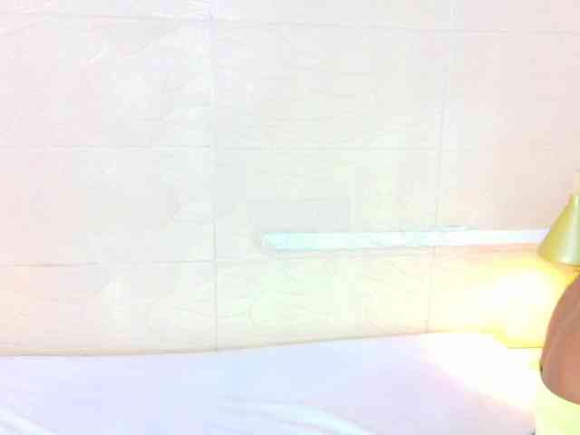 shamira-moore Live Webcam on BongaCams