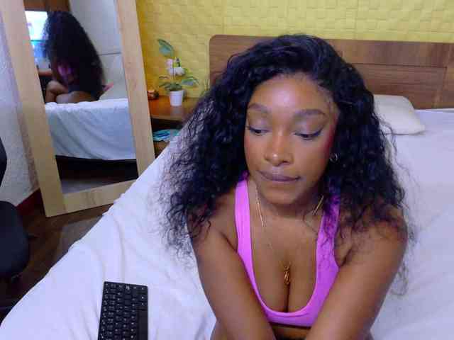 shamira-moore webcam