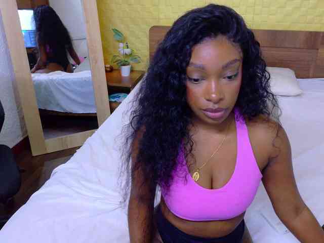 shamira-moore webcam