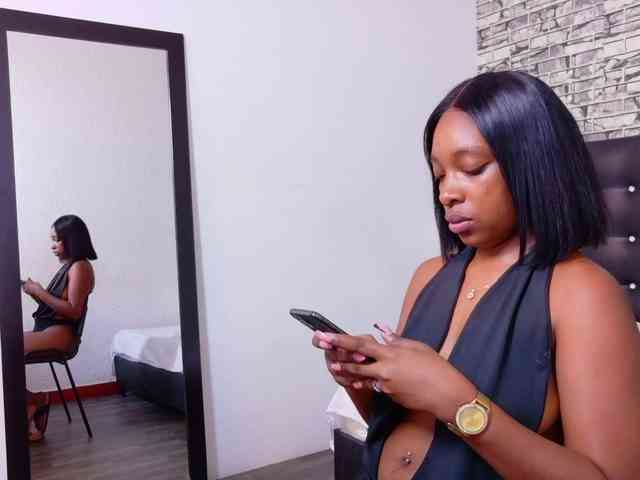 shamira-moore webcam