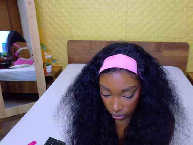 shamira-moore webcam