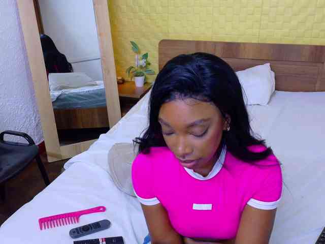 shamira-moore webcam