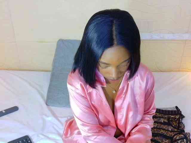 shamira-moore webcam