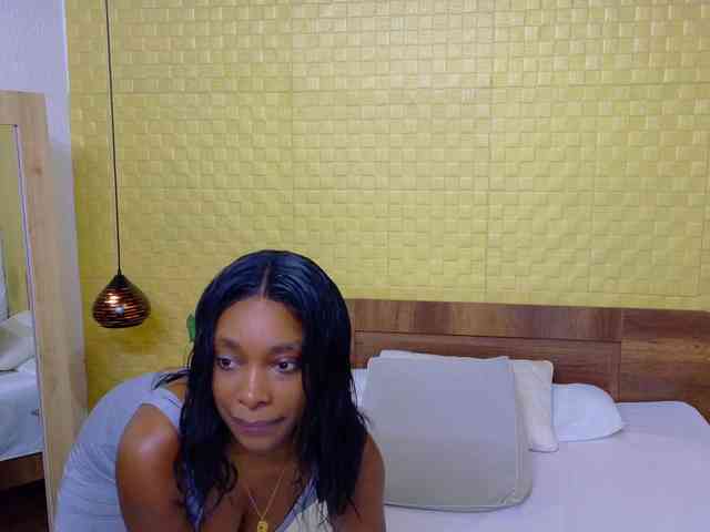 shamira-moore webcam