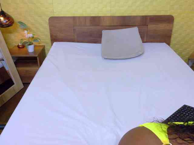 shamira-moore webcam