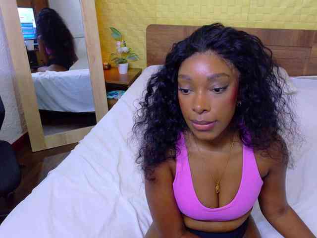 shamira-moore webcam