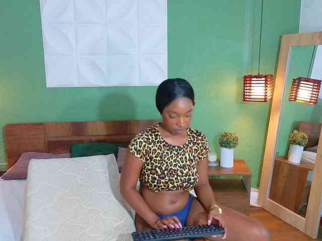 shamira-moore webcam
