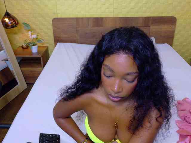 shamira-moore webcam