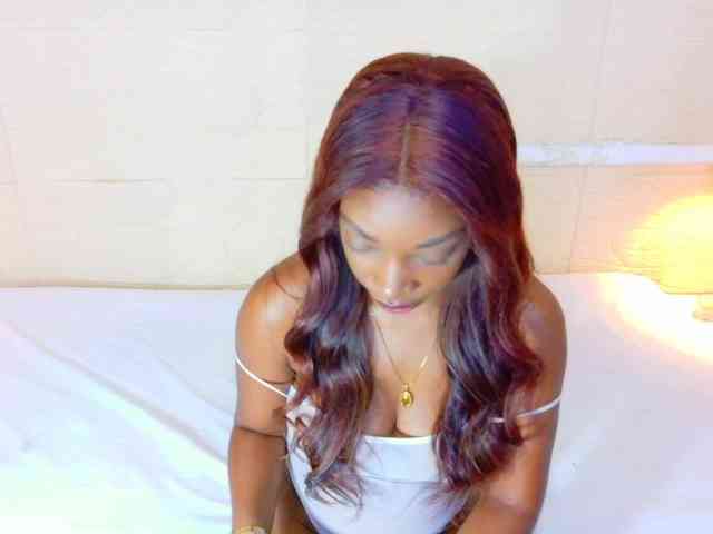 shamira-moore Live Webcam on BongaCams