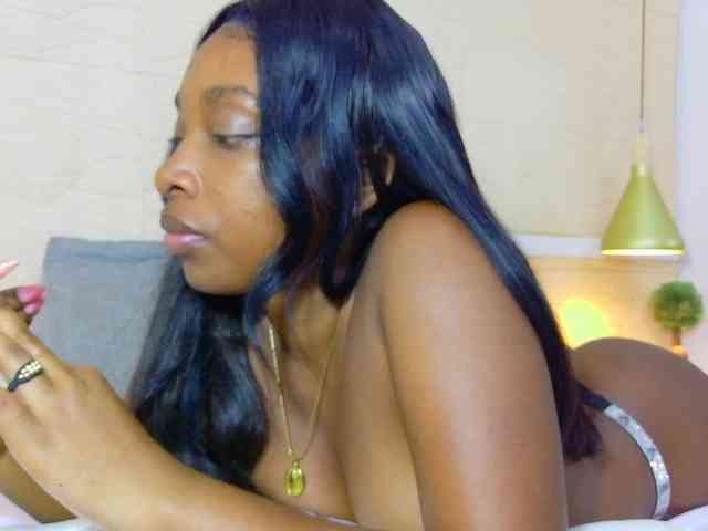 shamira-moore webcam