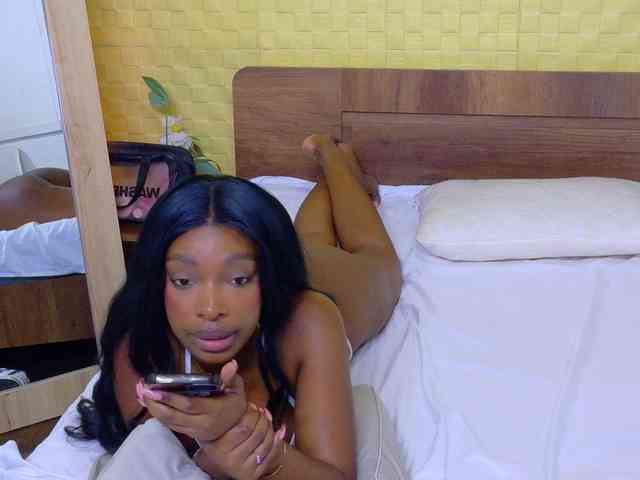 shamira-moore webcam