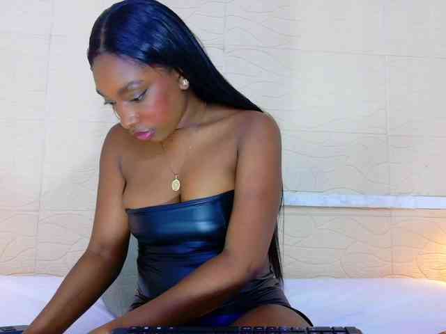 shamira-moore webcam