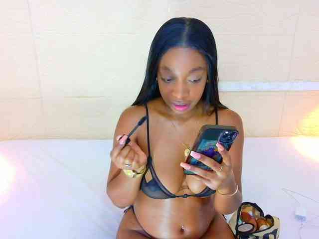 shamira-moore webcam