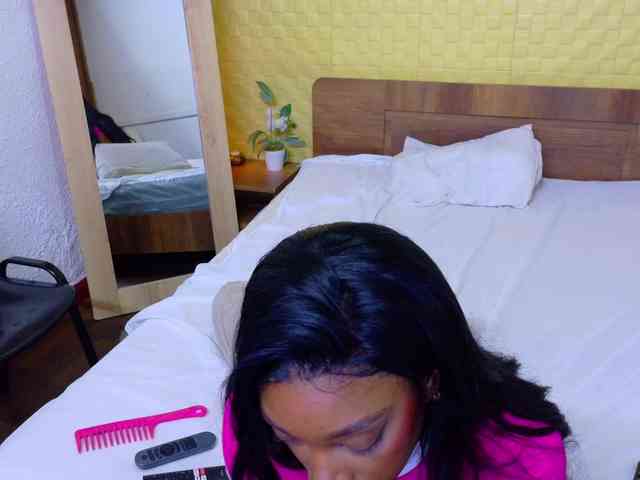 shamira-moore webcam