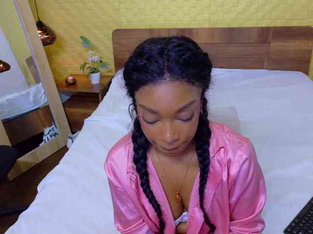 shamira-moore webcam