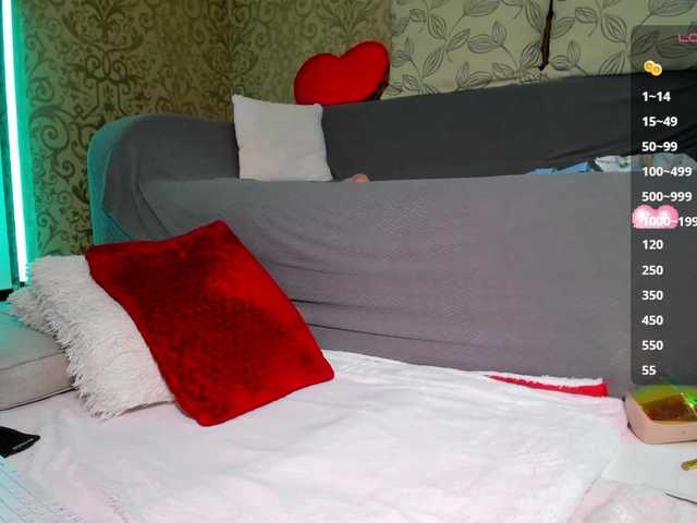 DanaKareninaxxx's BongaCams show and profile