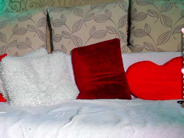 DanaKareninaxxx's BongaCams show and profile