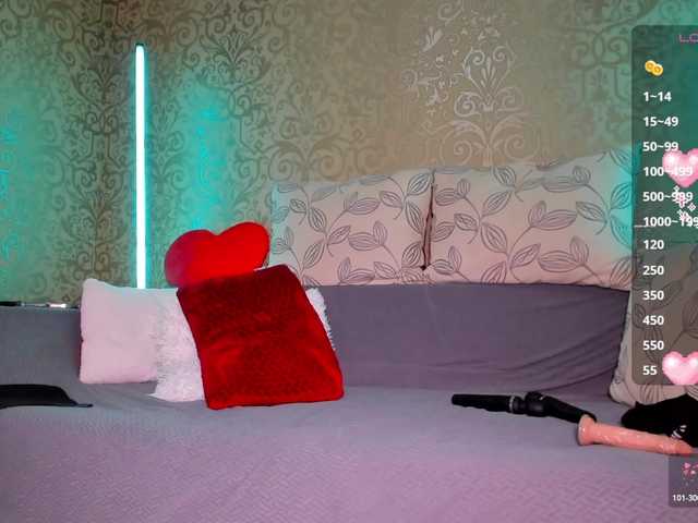 DanaKareninaxxx's BongaCams show and profile