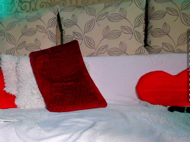 DanaKareninaxxx's BongaCams show and profile