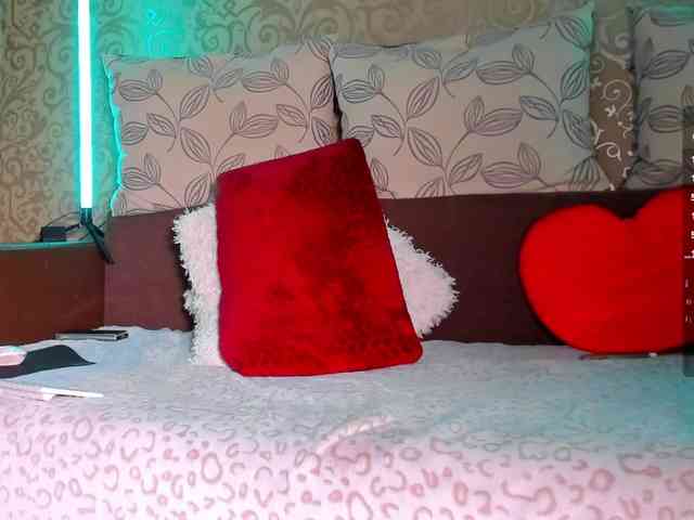 DanaKareninaxxx webcam