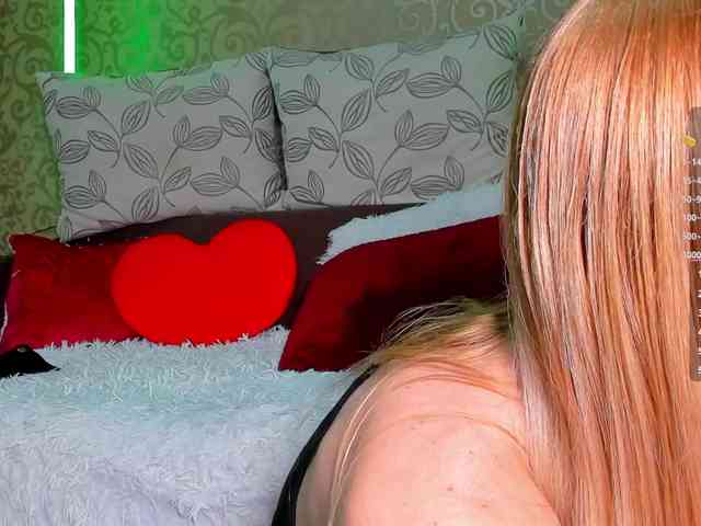 DanaKareninaxxx webcam