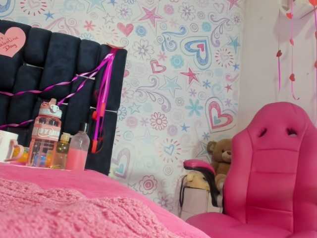 RACHELL-HOT's BongaCams show and profile