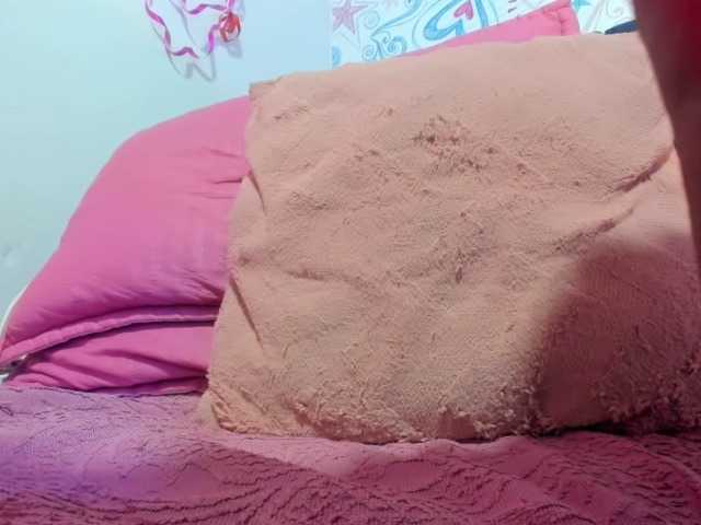 RACHELL-HOT's BongaCams show and profile