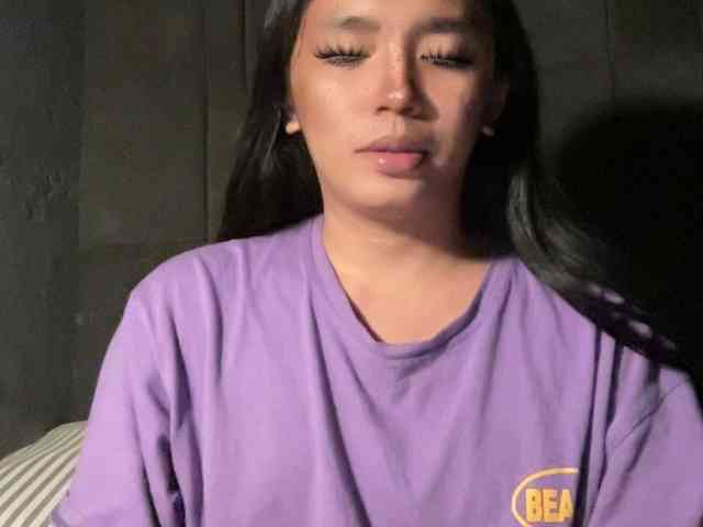 Maya-hera Live Webcam on BongaCams