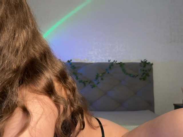 muIatkaa's BongaCams show and profile