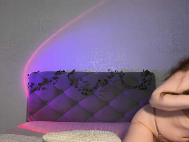 muIatkaa's BongaCams show and profile