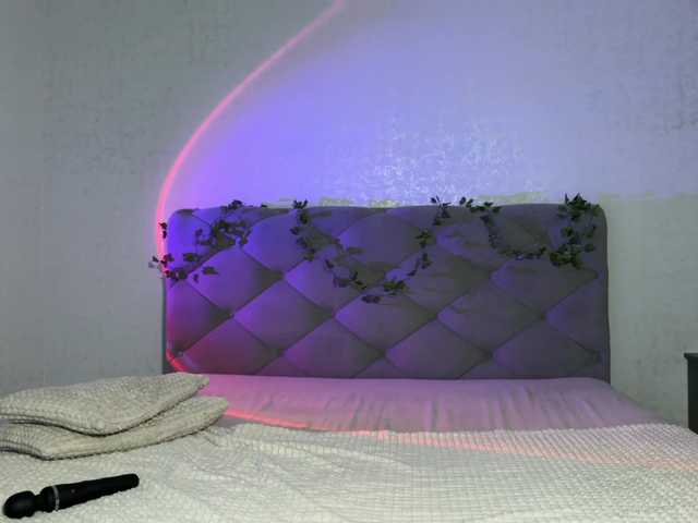 muIatkaa's BongaCams show and profile