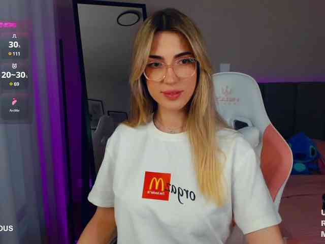 Miss-Tory webcam