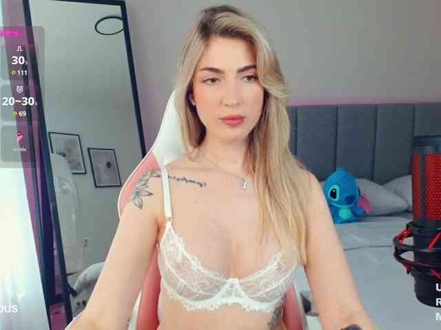 Miss-Tory webcam