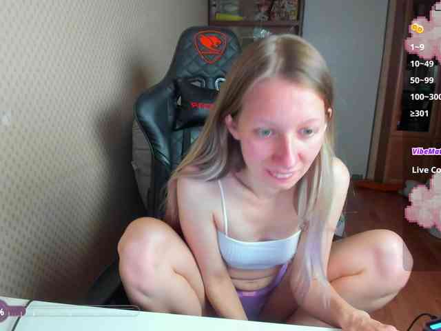 cuteMila webcam