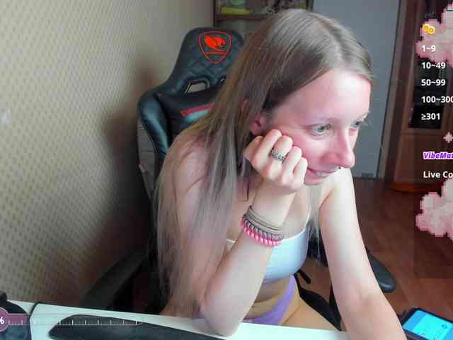 cuteMila webcam