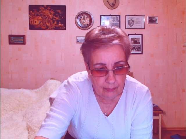 Kira9476's BongaCams show and profile