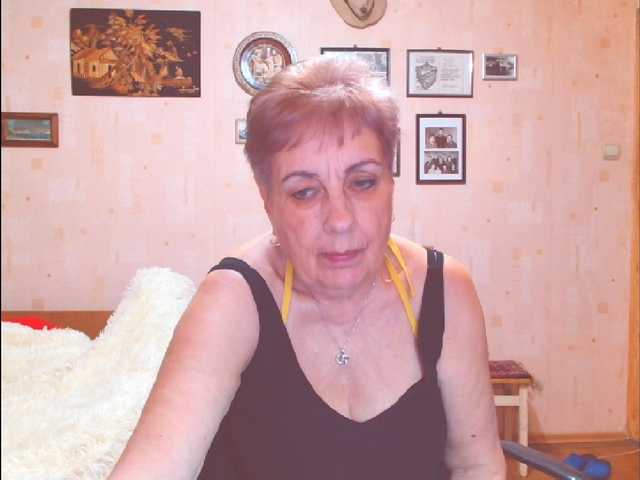 Kira9476's BongaCams show and profile