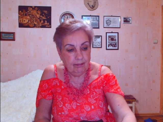 Kira9476's BongaCams show and profile