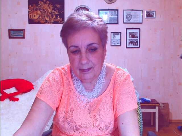 Kira9476's BongaCams show and profile