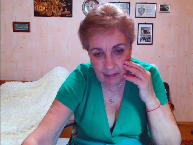 Kira9476's BongaCams show and profile