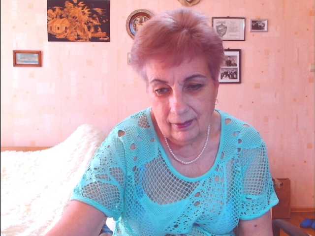 Kira9476's BongaCams show and profile