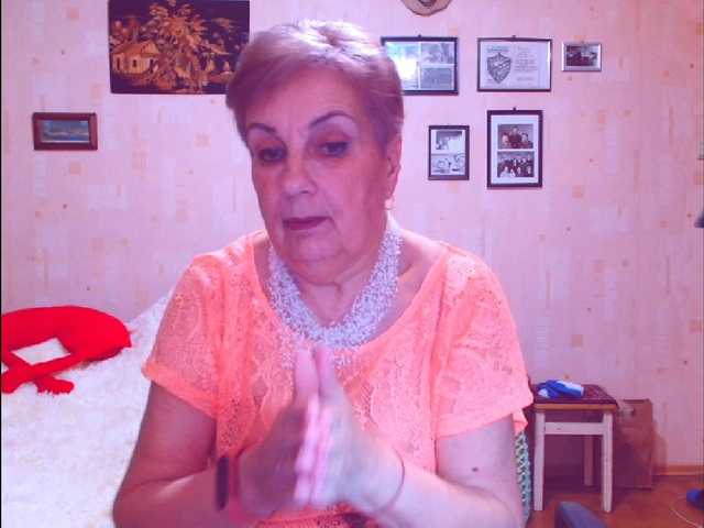 Kira9476's BongaCams show and profile