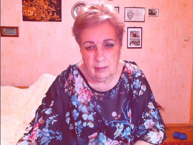 Kira9476's BongaCams show and profile