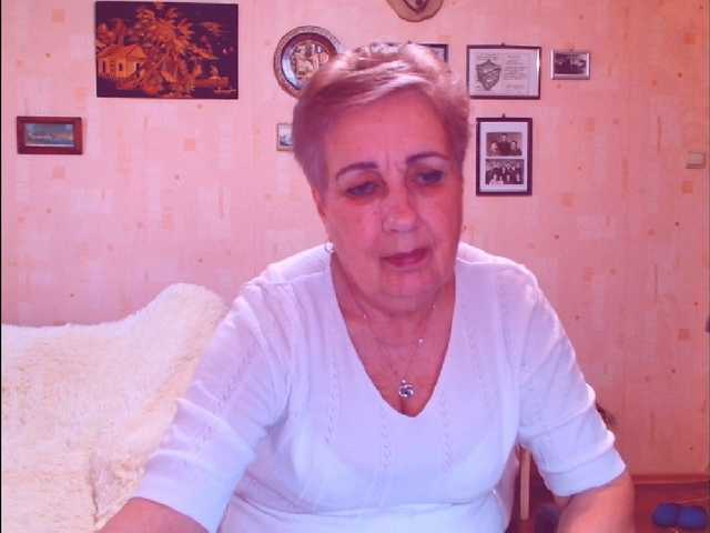 Kira9476's BongaCams show and profile