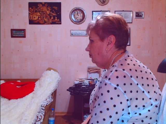 Kira9476's BongaCams show and profile