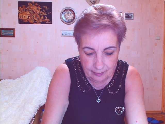 Kira9476's BongaCams show and profile