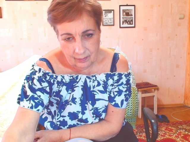 Kira9476's BongaCams show and profile